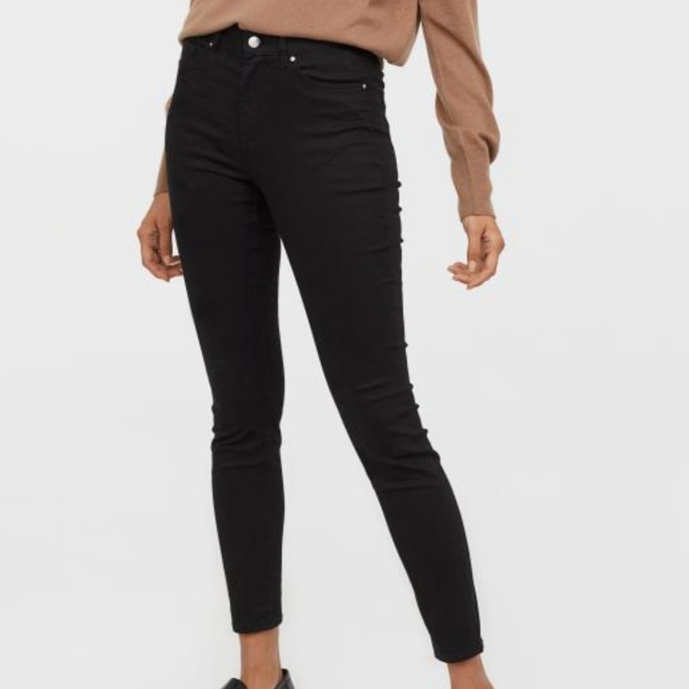 Black Skinny Pants